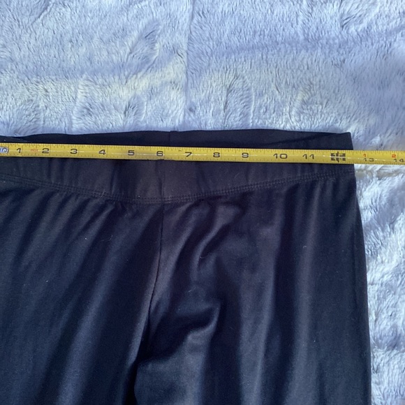 Plain Black Nylon Leggings - Picture 3 of 5